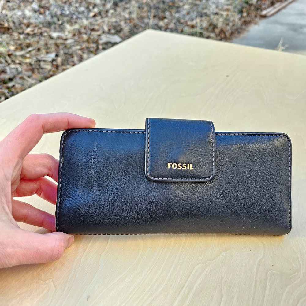 Fossil Madison Slim Clutch Wallet, Pre-owned - Picture 1 of 8